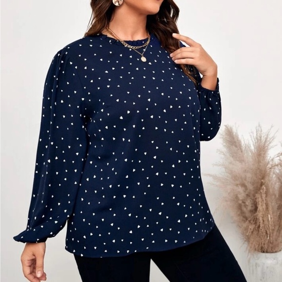 Women's Blouse plus size heart all over - Picture 3 of 8